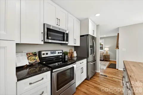 $515,000 | 1204 Meadow Lane, Charlotte, NC 28205