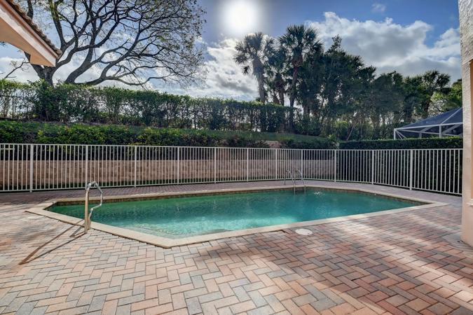19305 Skyridge Circle Boca Raton, FL 33498 - Photo 24 of 30 14557711_2_800_450