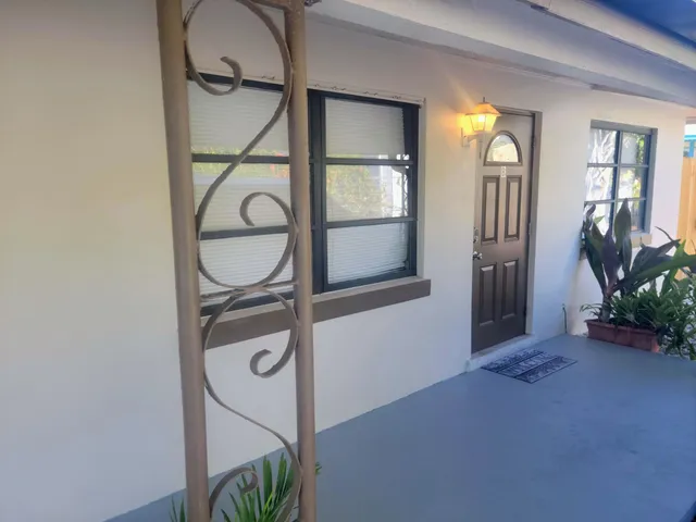 $1,650 | 515 49th Street, Unit A, West Palm Beach, FL 33407