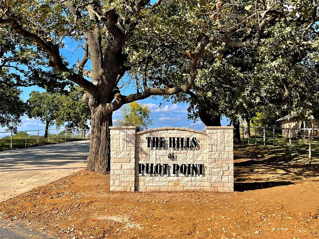 720 Vest Lane Pilot Point, TX 76258 - Photo 7 of 8 The Hills at Pilot Point