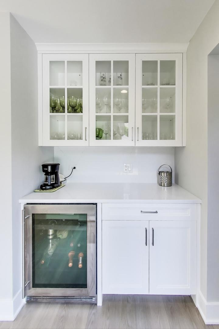 1710 Devonshire Lane Lake Forest, IL 60045 - Photo 12 of 43