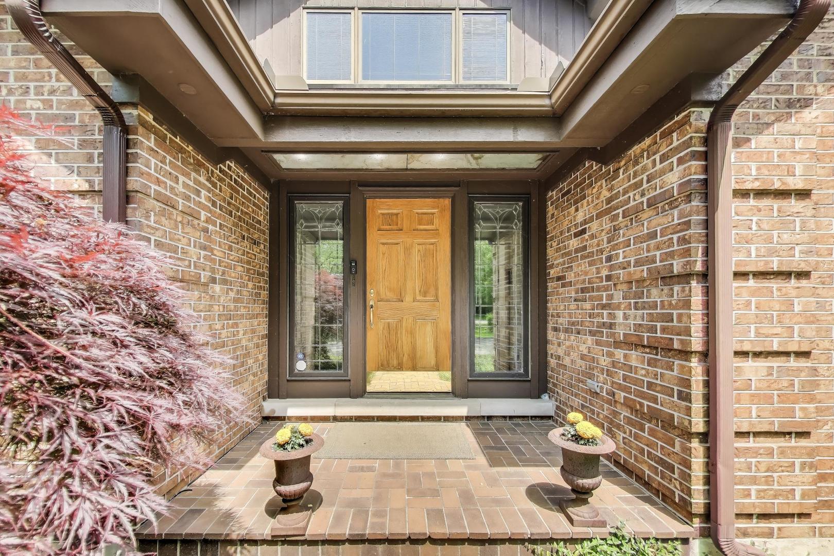 1710 Devonshire Lane Lake Forest, IL 60045 - Photo 2 of 43