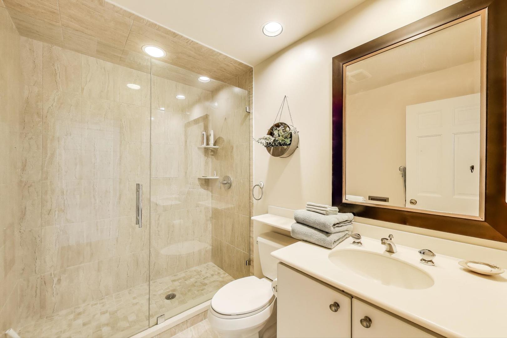 1710 Devonshire Lane Lake Forest, IL 60045 - Photo 24 of 43