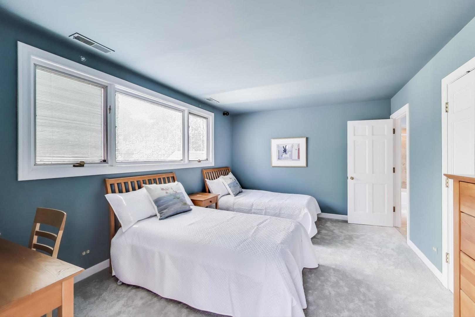 1710 Devonshire Lane Lake Forest, IL 60045 - Photo 28 of 43