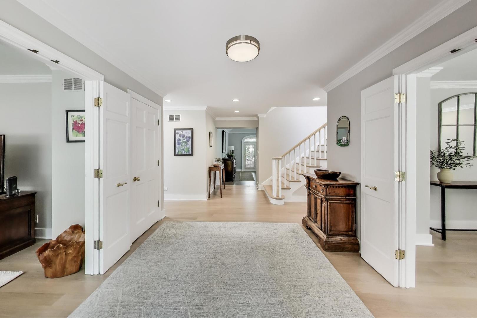 1710 Devonshire Lane Lake Forest, IL 60045 - Photo 5 of 43