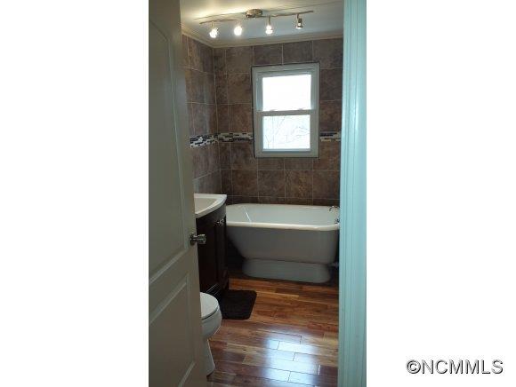 60 Naples Road Asheville, NC 28804 - Photo 10 of 18 Gallery Image 10