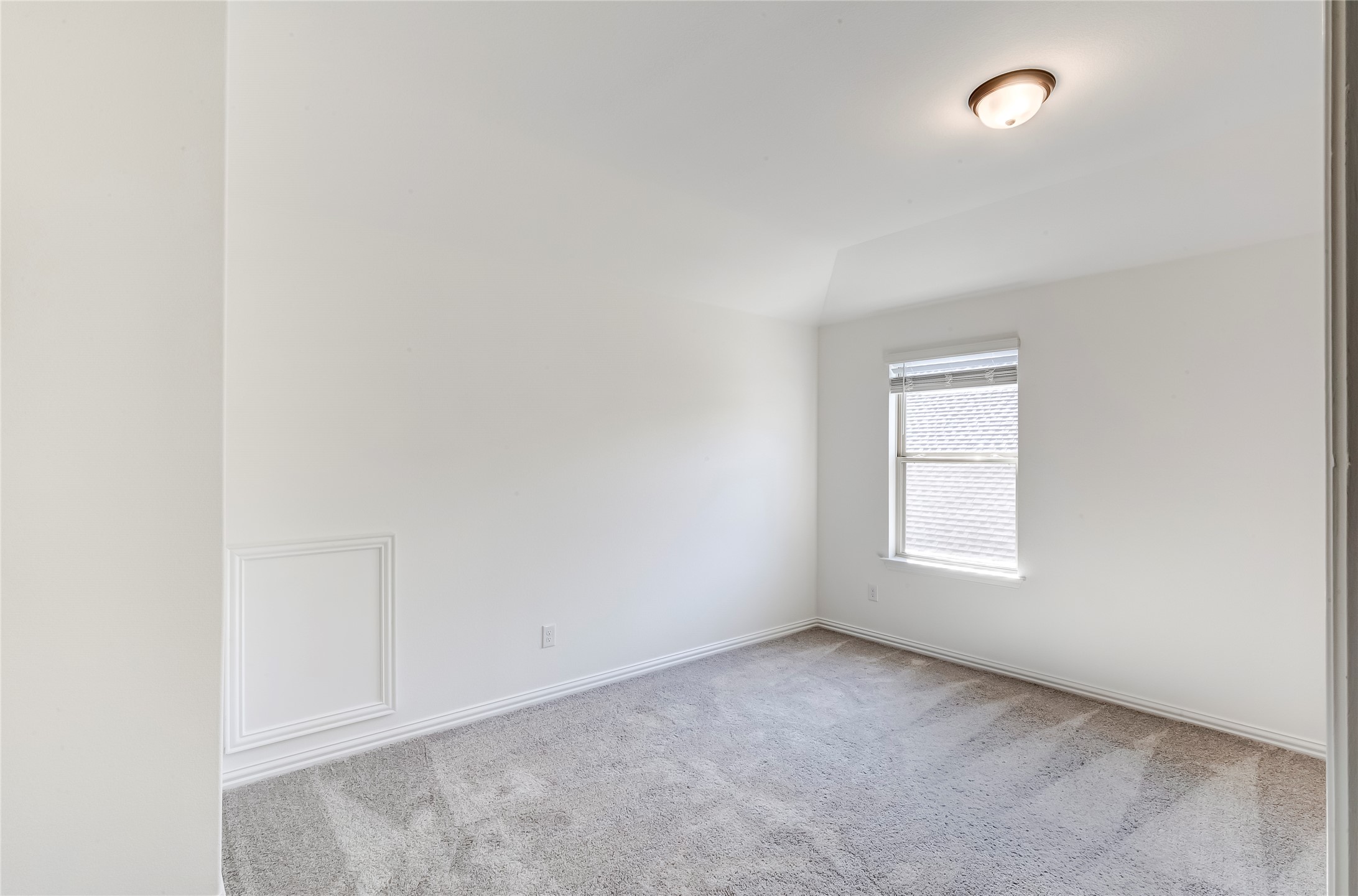 920 Old Gdn Road Leander, TX 78641 - Photo 29 of 39 Carpeted spare room with baseboards