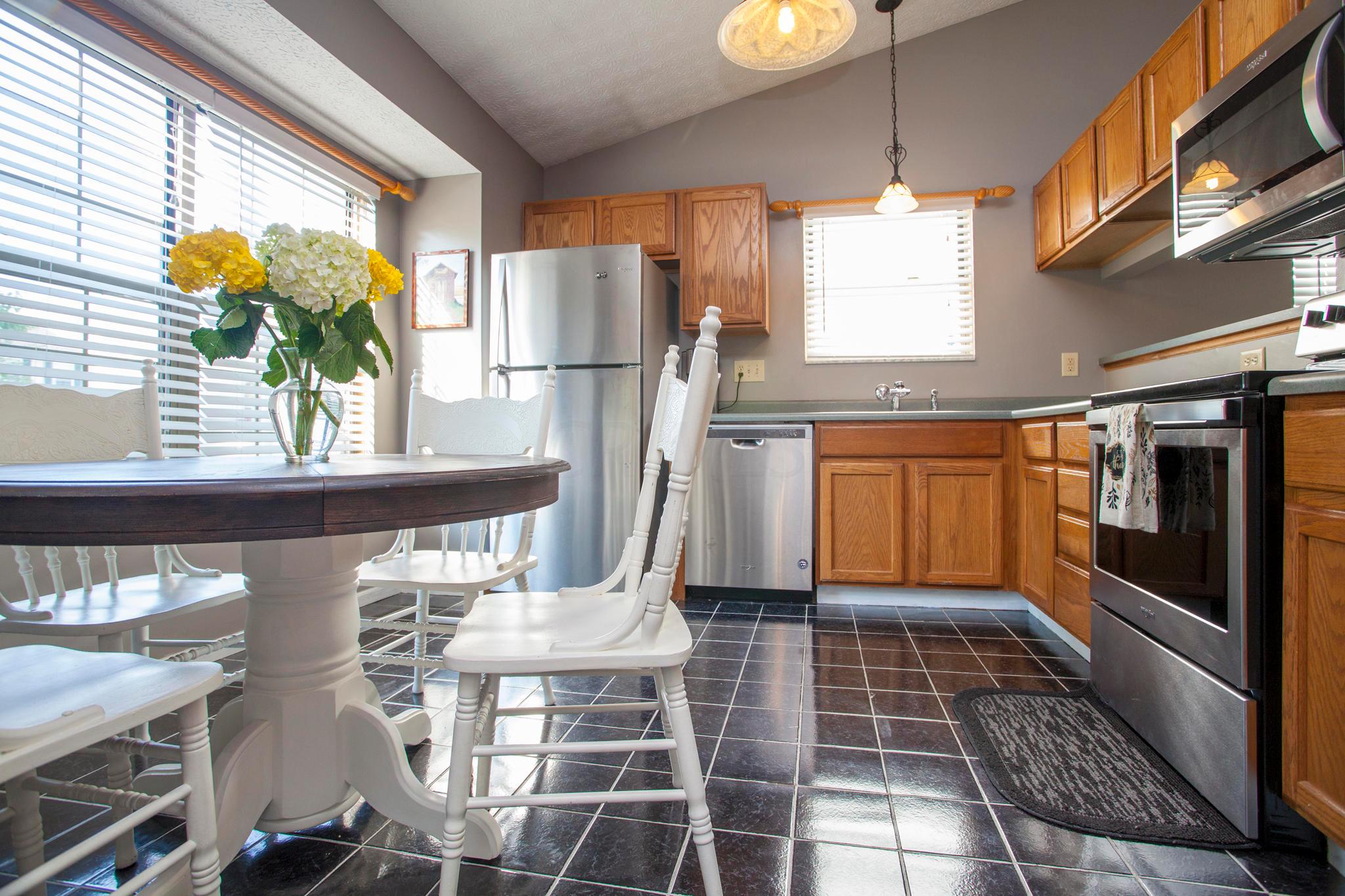 4656 Gilman Road Columbus, OH 43228 - Photo 6 of 18 Gallery Image 6