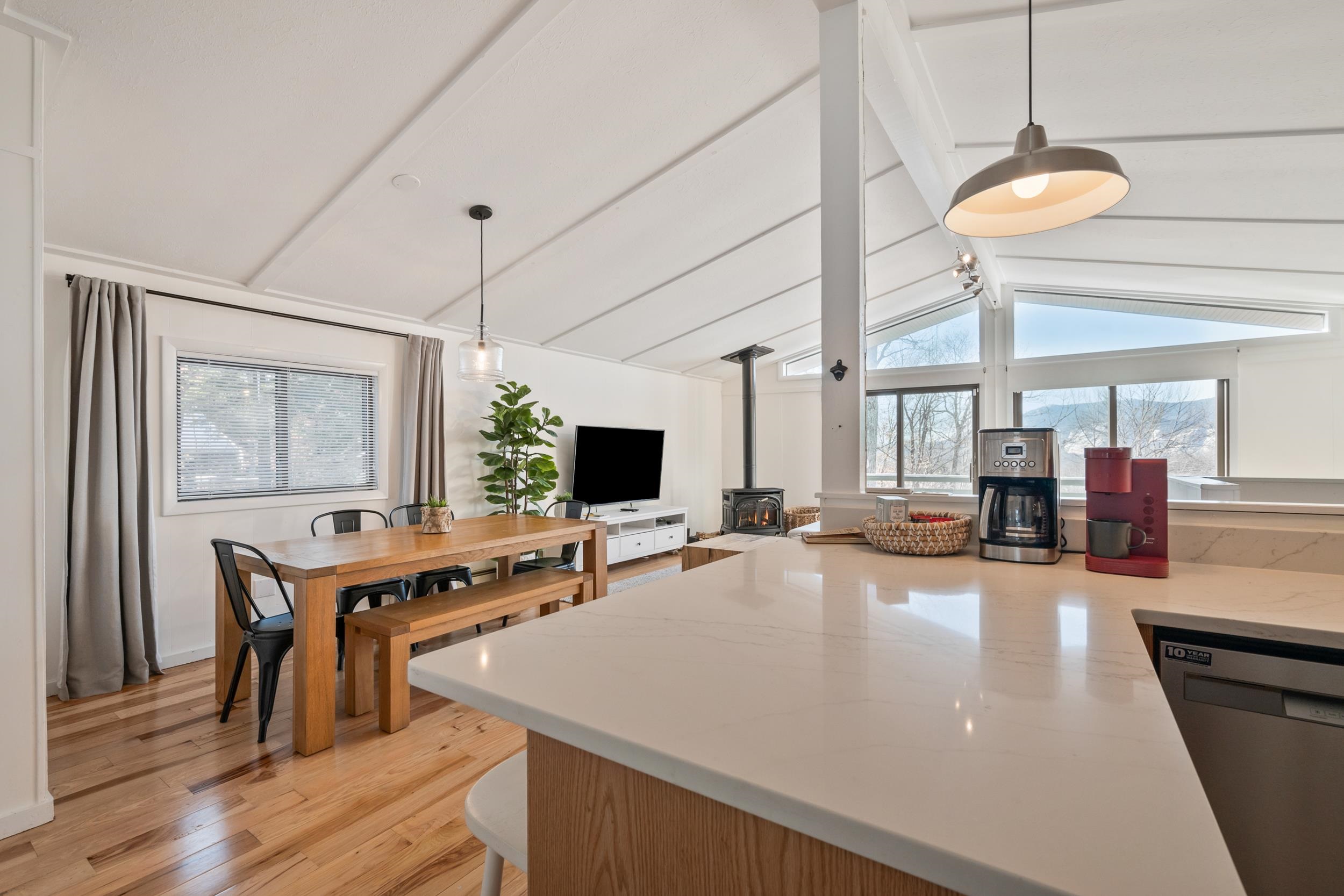 104 Alpstrausse Bartlett, NH 03845 - Photo 14 of 44