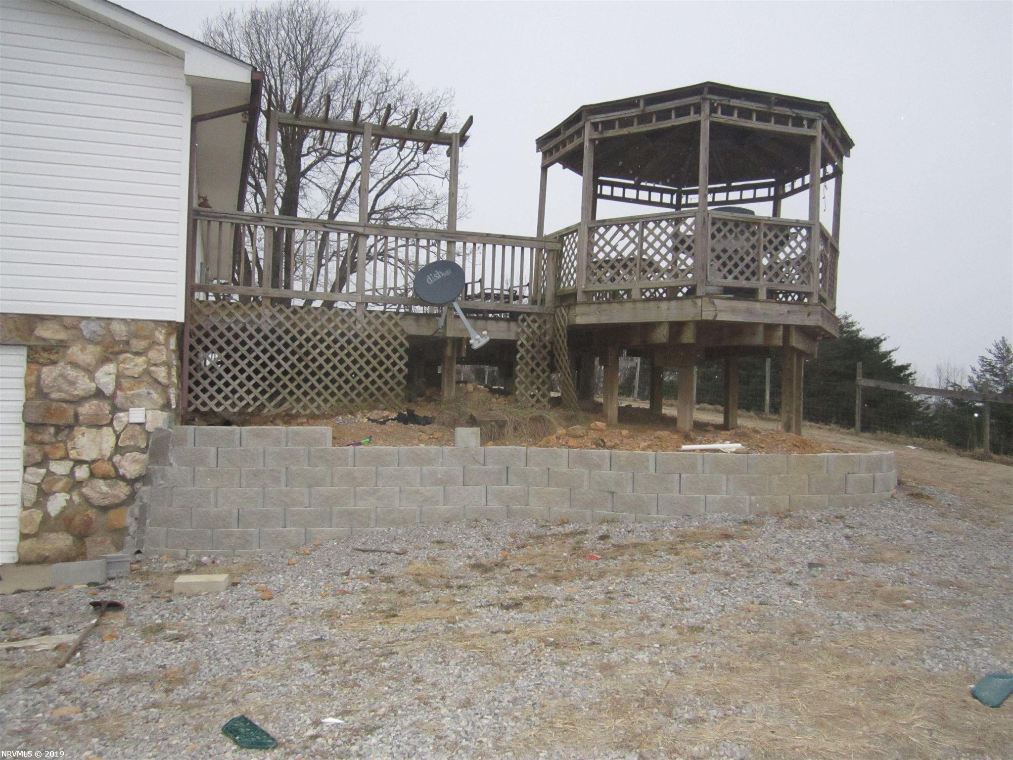 1169 Lick Ridge Road Northeast Check, VA 24072 - Photo 33 of 35 Gallery Image 33