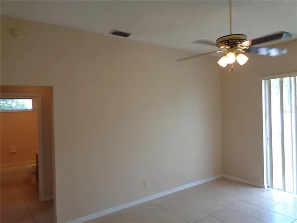 $2,195 | 12705 Woodbury Glen Drive, Orlando, FL 32828