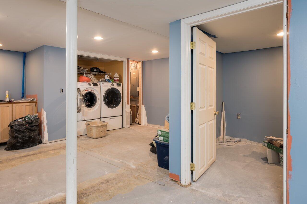 24 Orchard Farm Road York, ME 03909 - Photo 29 of 32 021-24OrchardFarmRoad-York-ME-03909-SMAL