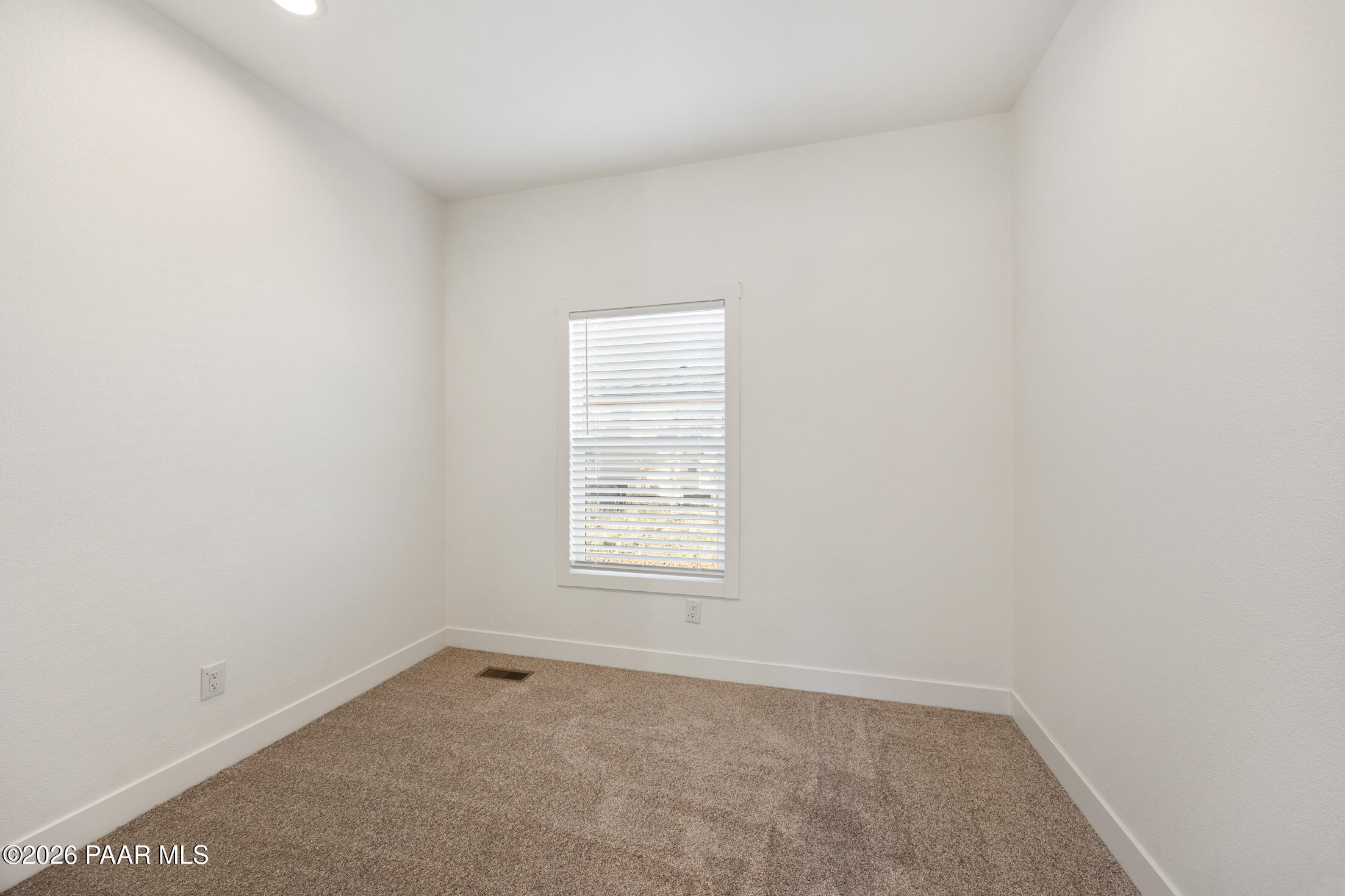 360 Granada Drive Paulden, AZ 86334 - Photo 11 of 26 _Q0B0689