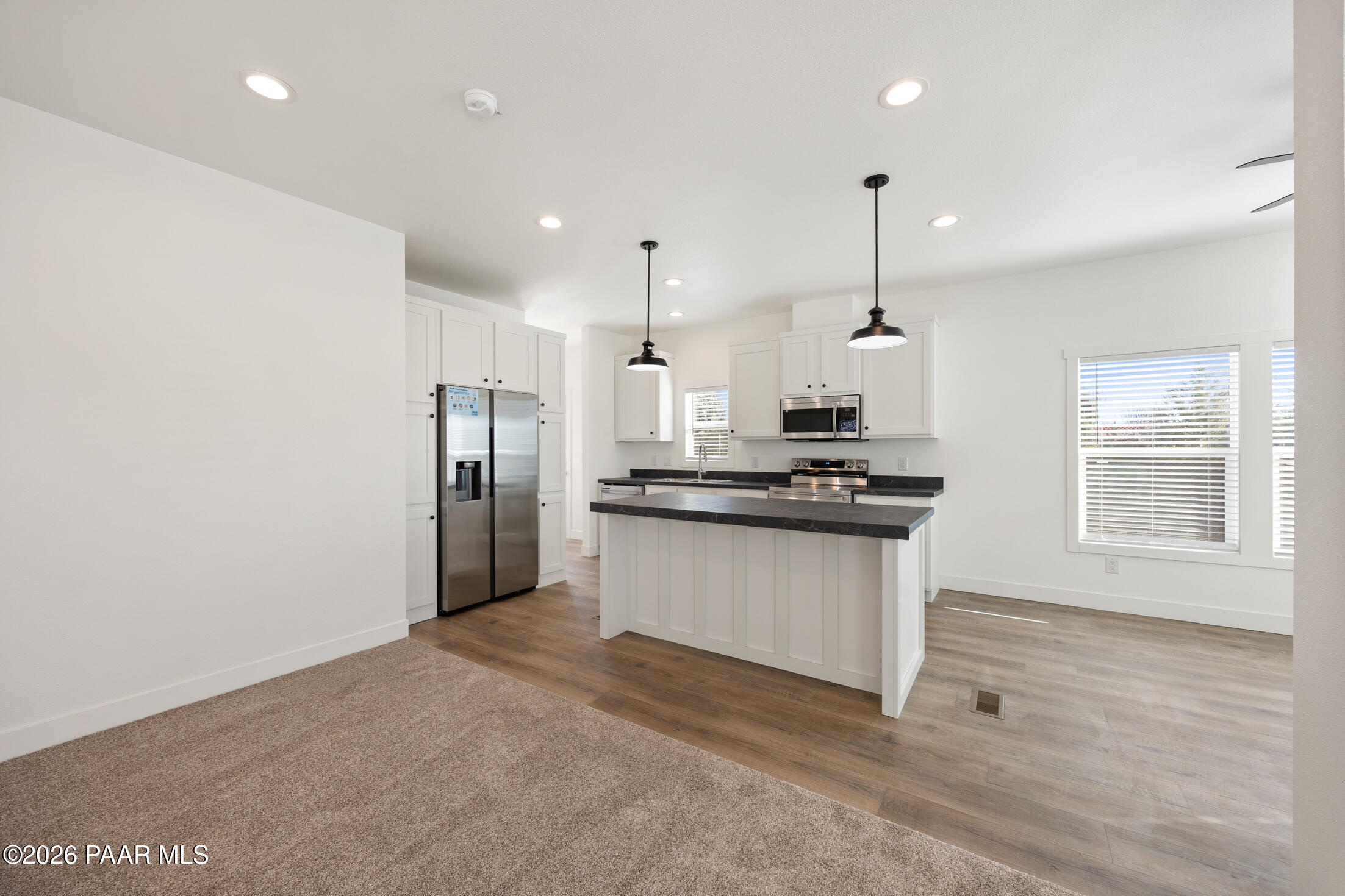 360 Granada Drive Paulden, AZ 86334 - Photo 6 of 26 _Q0B0654