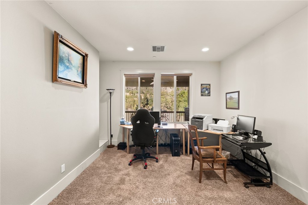 11821 Raspberry Lane Oak Glen, CA 92399 - Photo 22 of 49