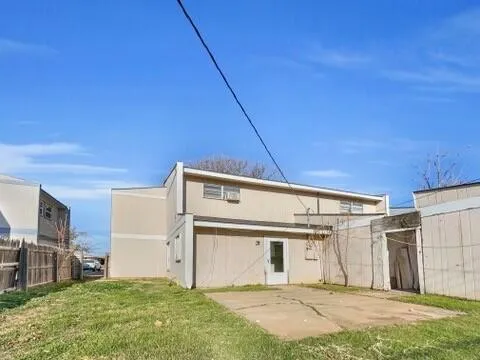 $1,200 | 4313 53rd Street, Unit B, Lubbock, TX 79413