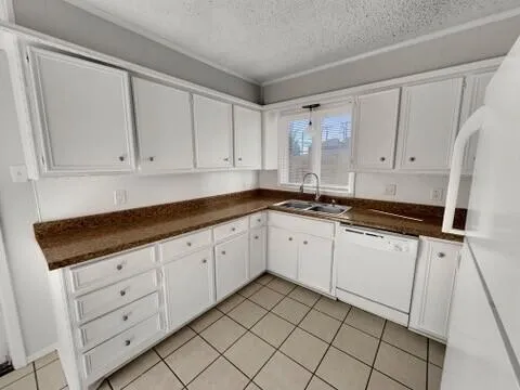 $1,200 | 4313 53rd Street, Unit B, Lubbock, TX 79413