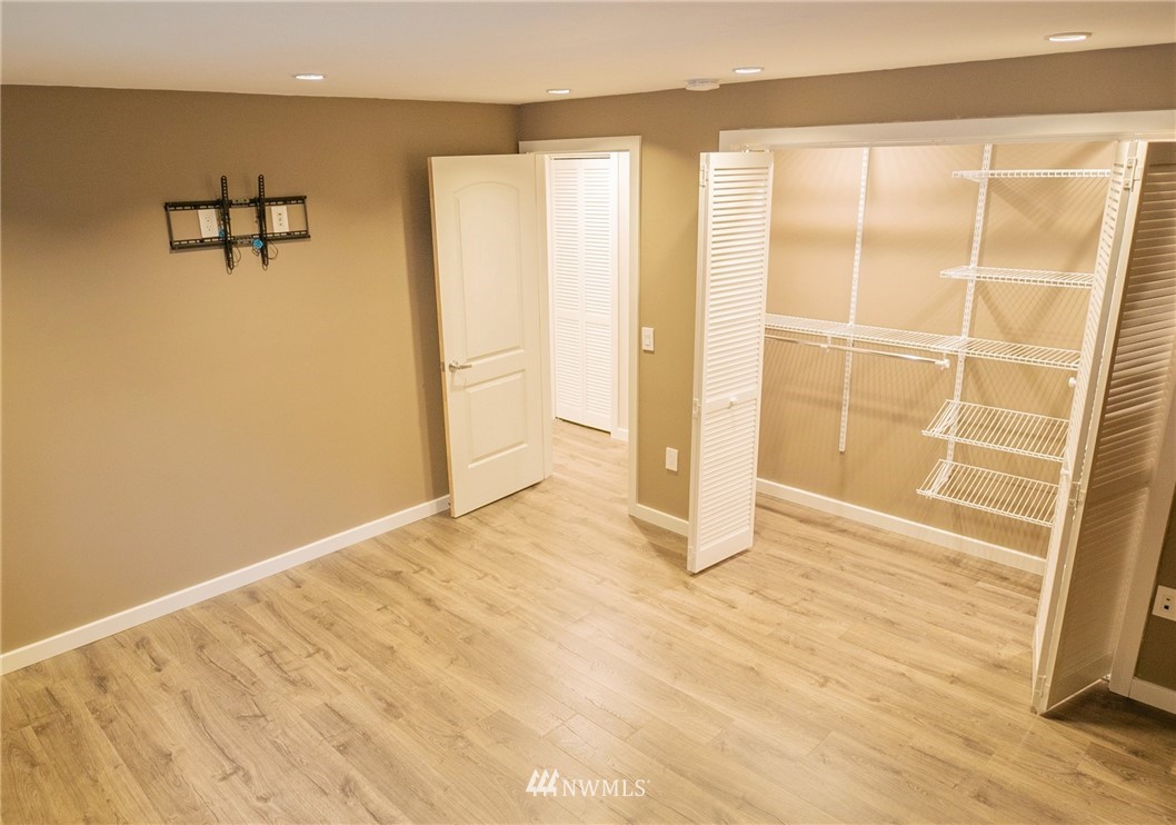 3436 Southeast 5th Street Renton, WA 98058 - Photo 12 of 28 a view of an empty room