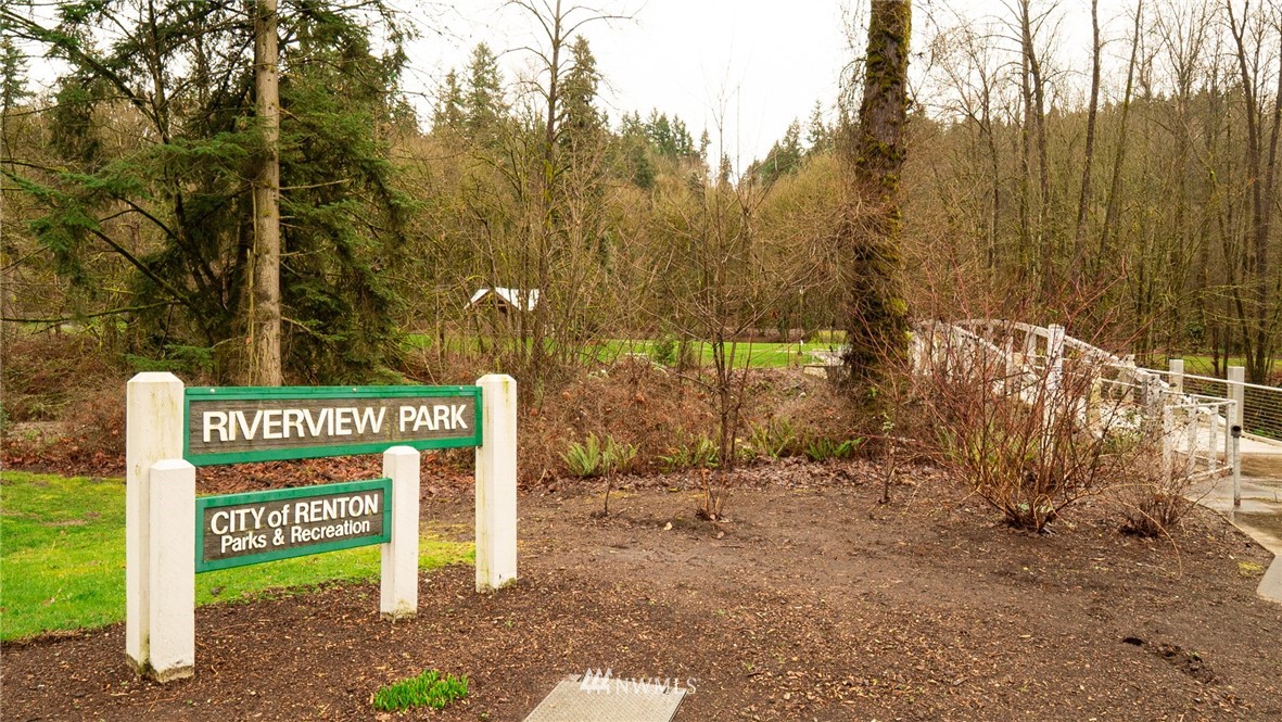 3436 Southeast 5th Street Renton, WA 98058 - Photo 26 of 28 a view of street sign