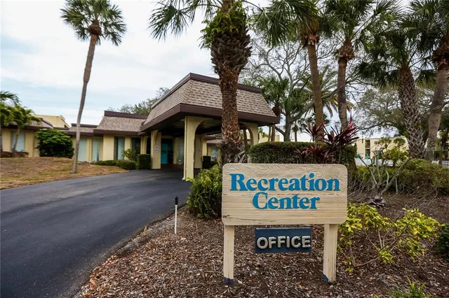 $1,500 | 11485 Oakhurst Road, Unit 1200216, Largo, FL 33774