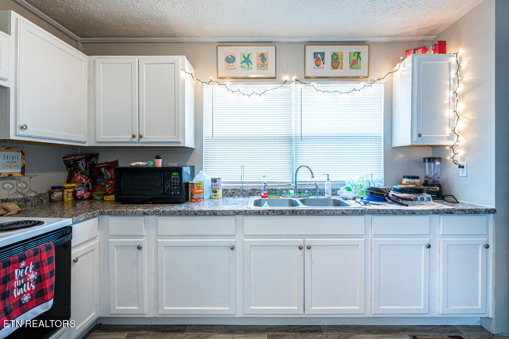 305 West Faunce Road Oak Ridge, TN 37830 - Photo 5 of 17 11
