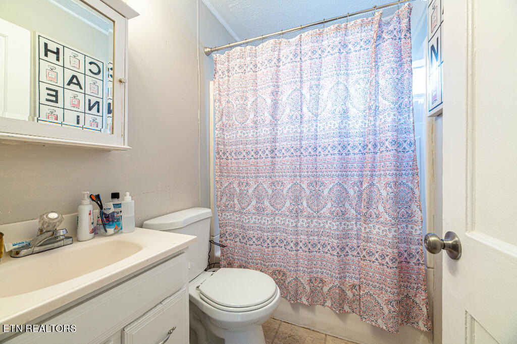 305 West Faunce Road Oak Ridge, TN 37830 - Photo 9 of 17 10