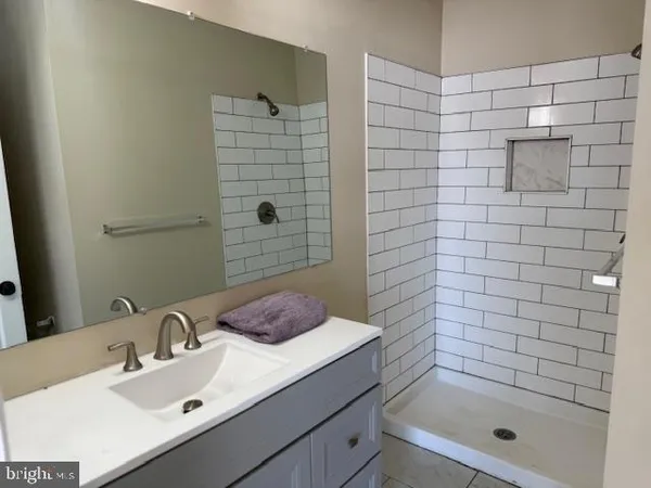 $2,100 | 3304 Golf View Drive, Newark, DE 19702