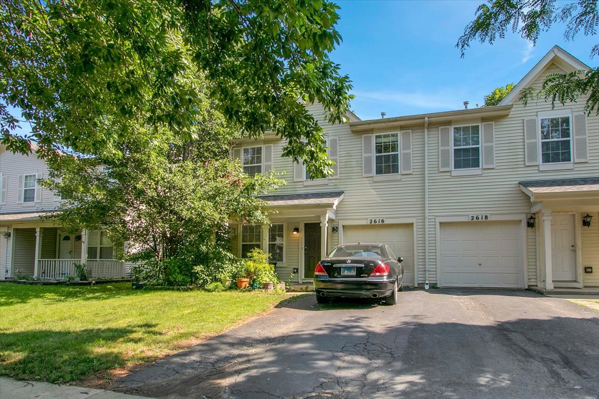 2616 Idaho Road Naperville, IL 60564 - Photo 3 of 30
