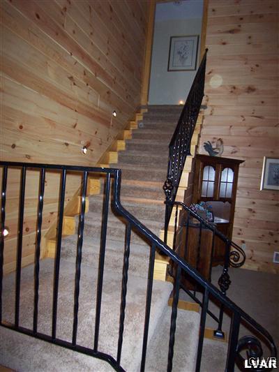 8756 South Loop Road Slatington, PA 18080 - Photo 13 of 25 Gallery Image 13