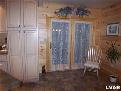 8756 South Loop Road Slatington, PA 18080 - Photo 9 of 25 Gallery Image 9