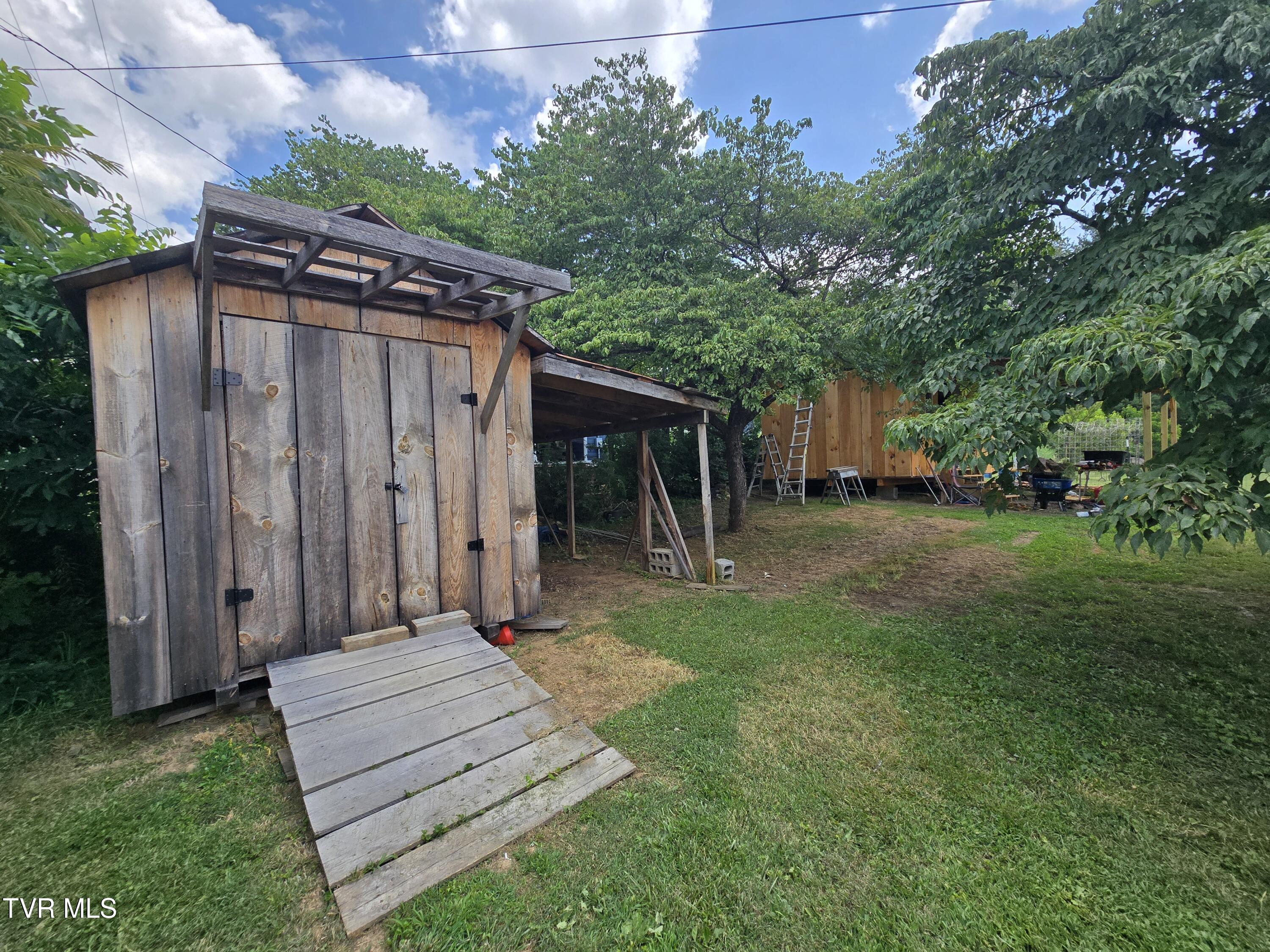 373 Cedar Grove Road Johnson City, TN 37601 - Photo 13 of 41 20250709_131509