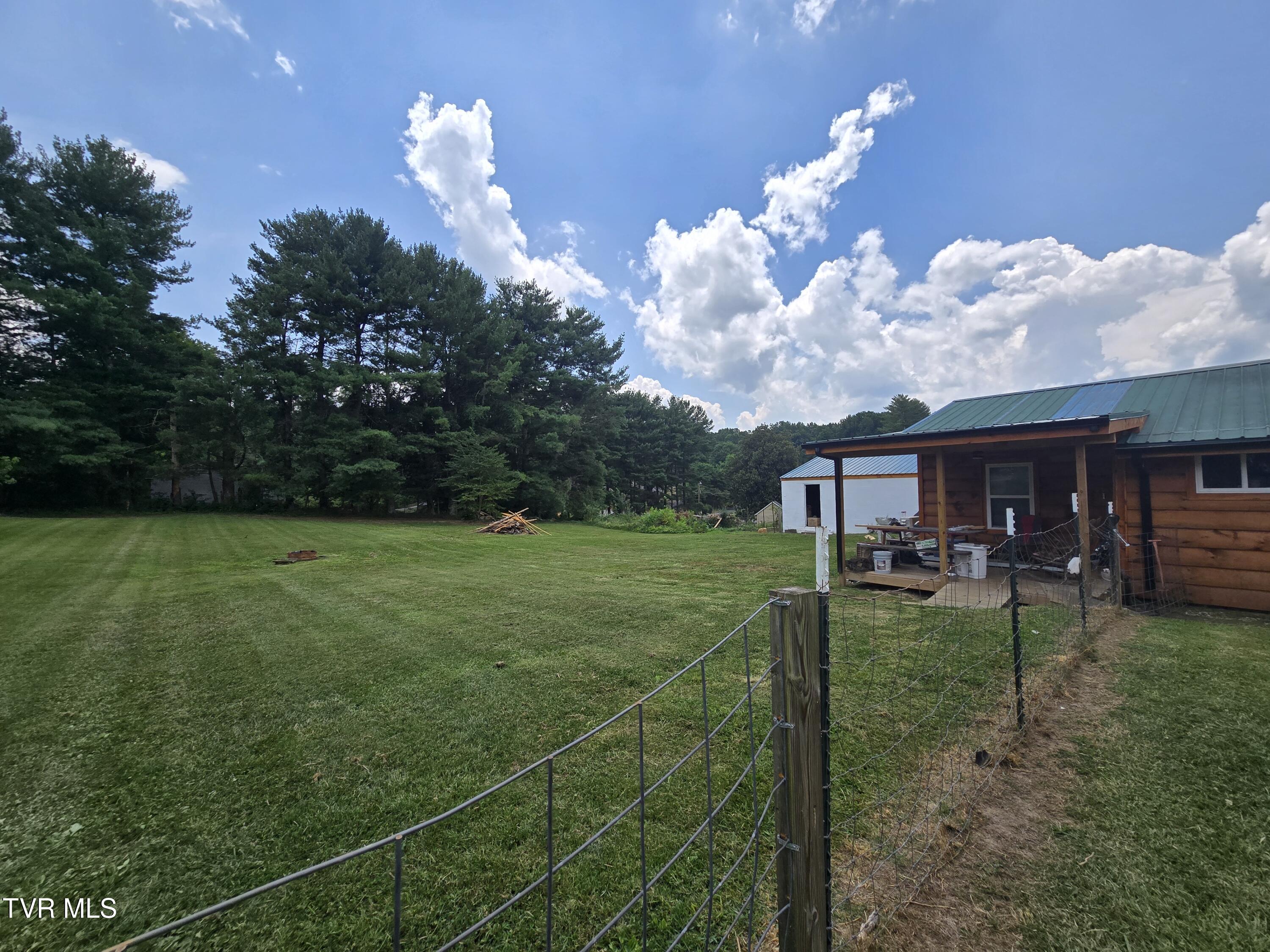 373 Cedar Grove Road Johnson City, TN 37601 - Photo 14 of 41 20250709_131052