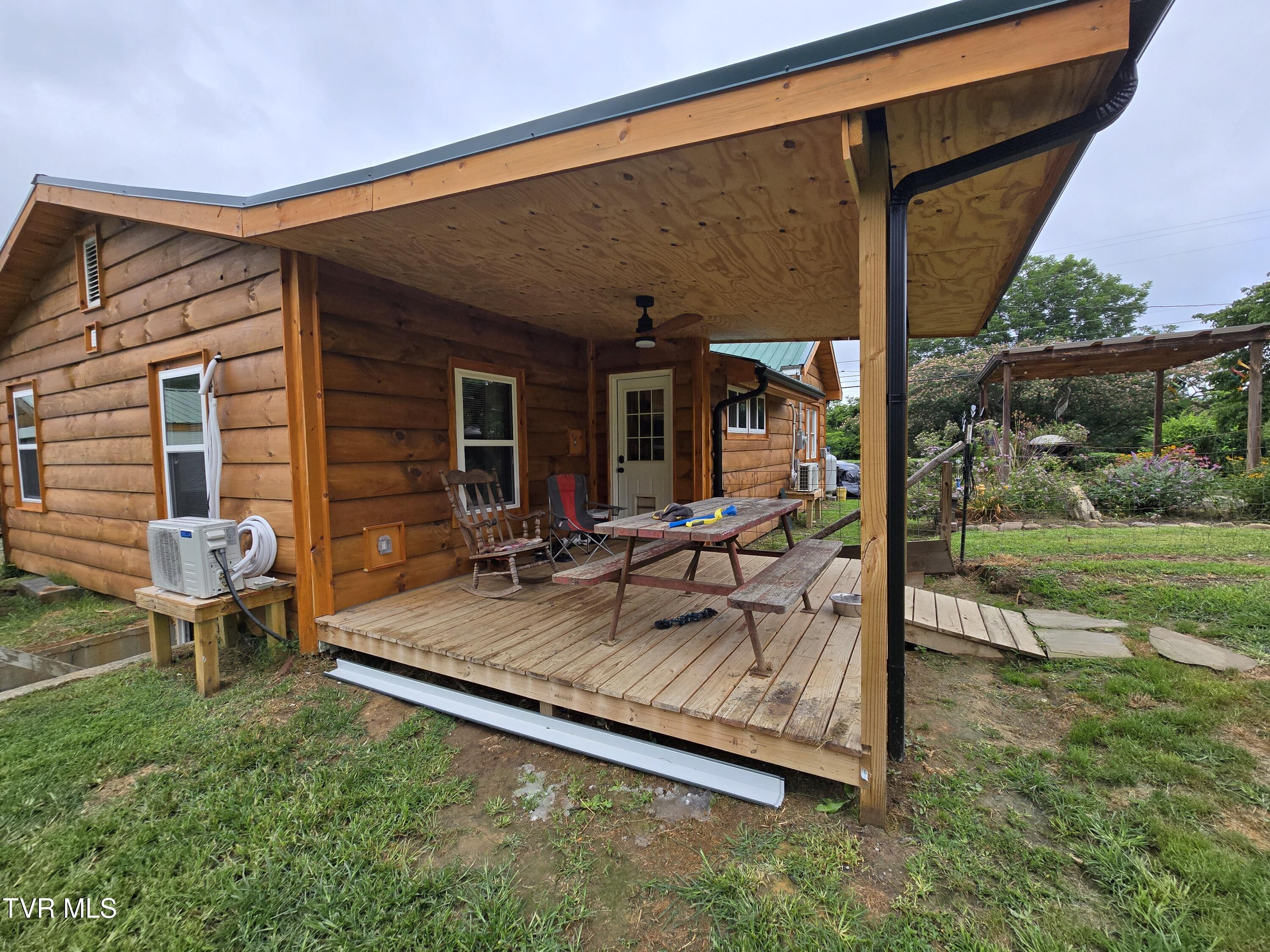 373 Cedar Grove Road Johnson City, TN 37601 - Photo 20 of 41 20250710_103602