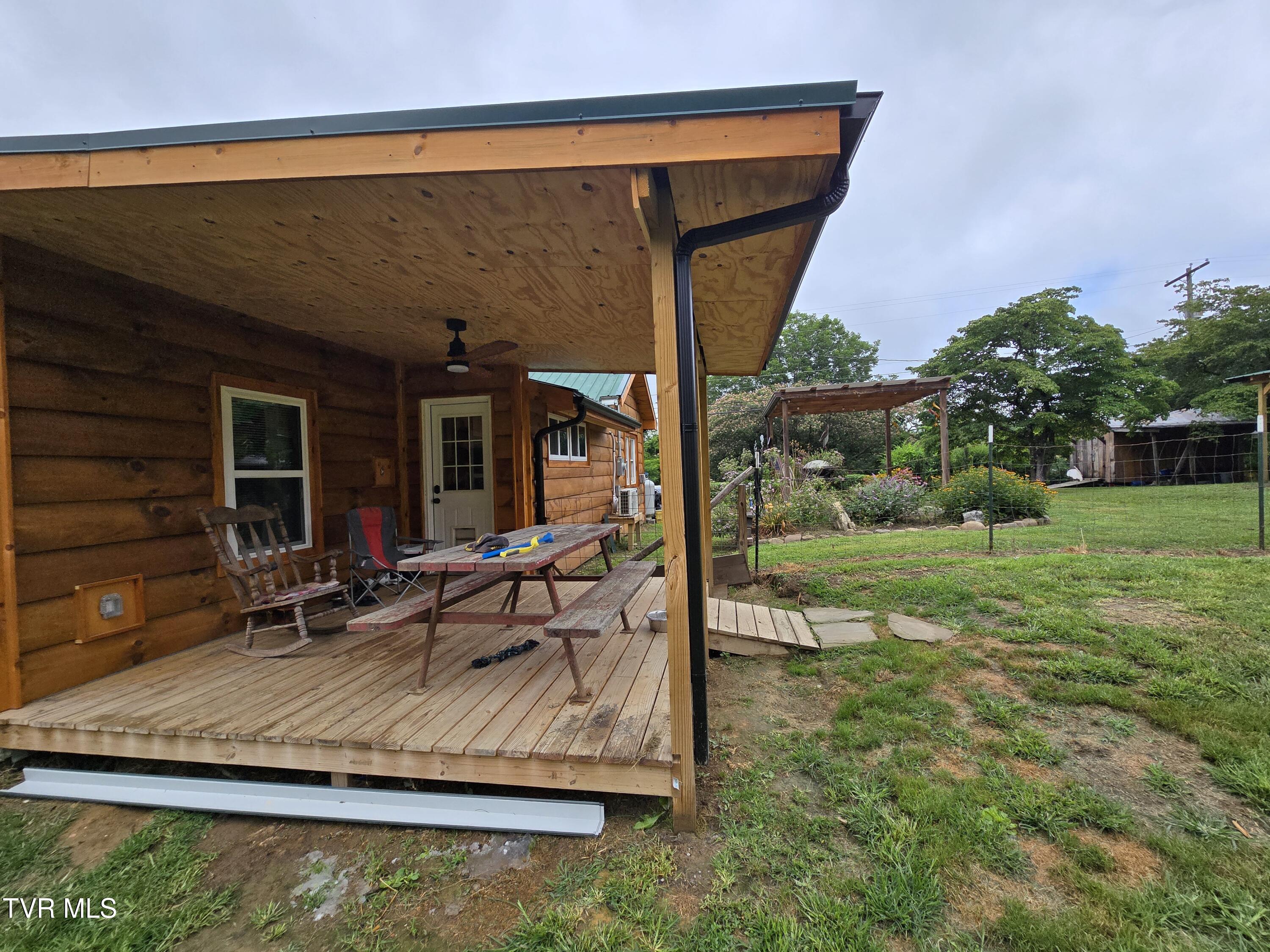 373 Cedar Grove Road Johnson City, TN 37601 - Photo 21 of 41 20250710_103604