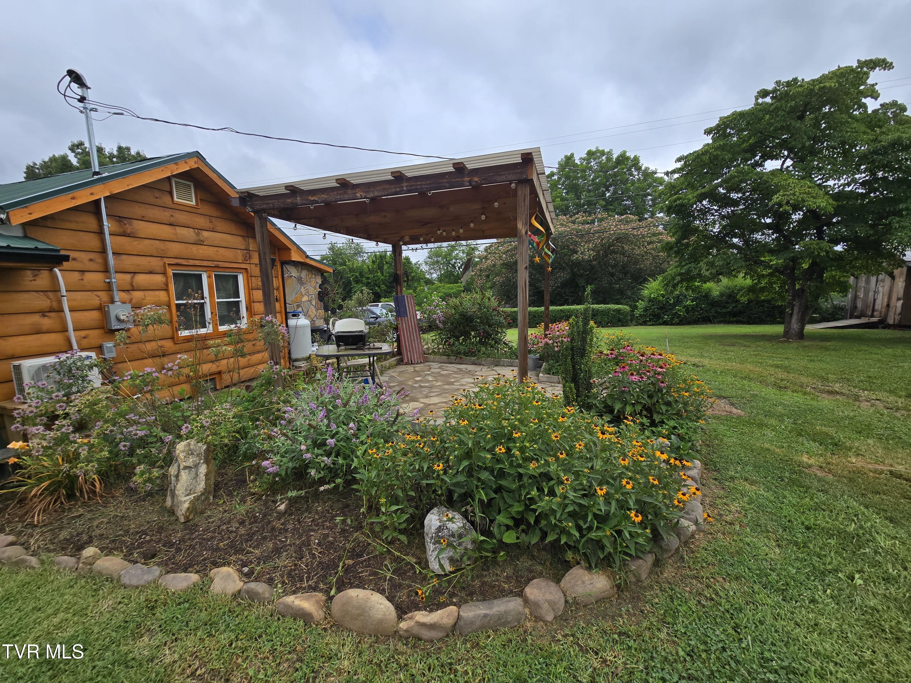 373 Cedar Grove Road Johnson City, TN 37601 - Photo 9 of 41 20250710_103228