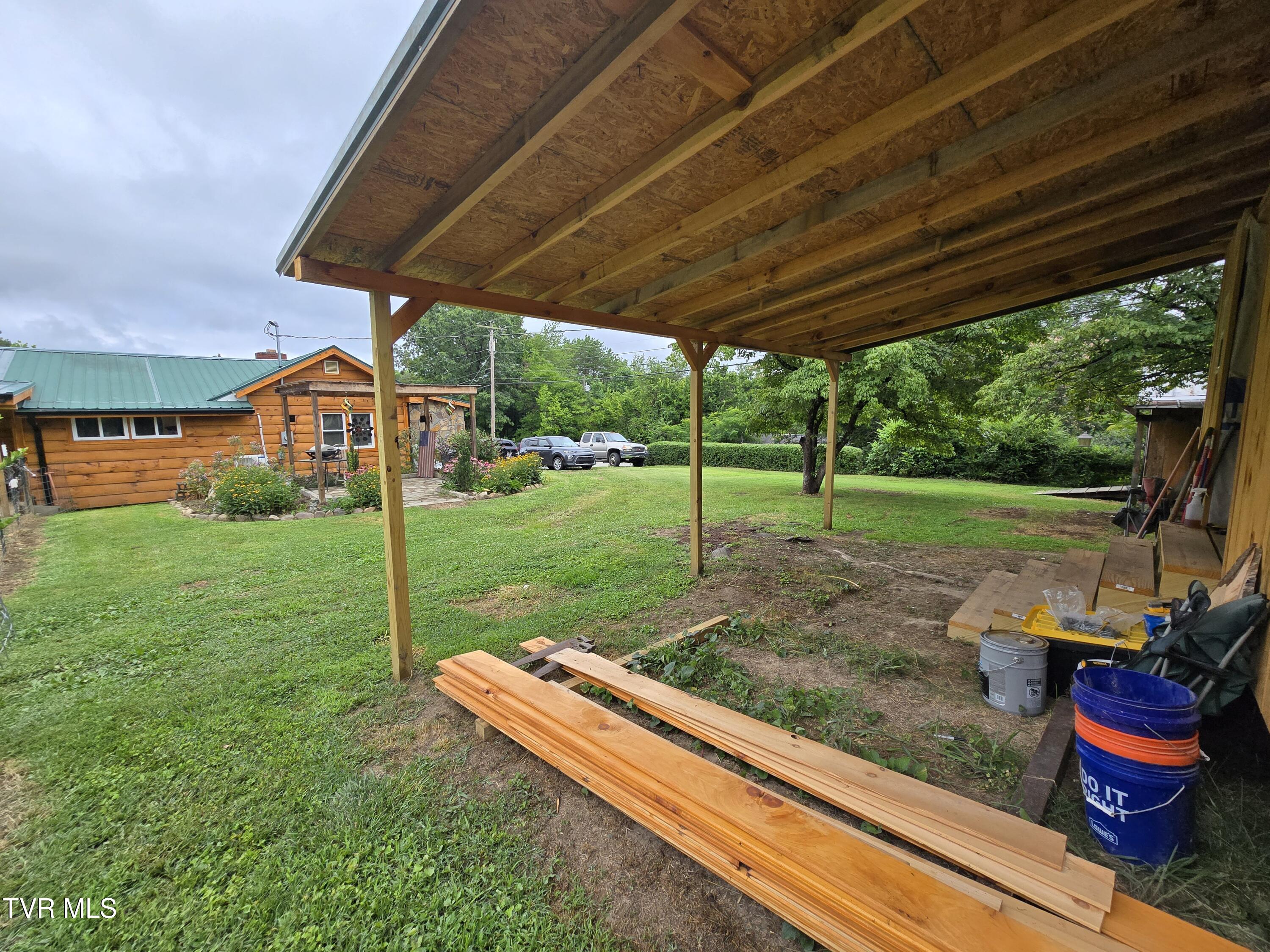 373 Cedar Grove Road Johnson City, TN 37601 - Photo 10 of 41 20250710_103135