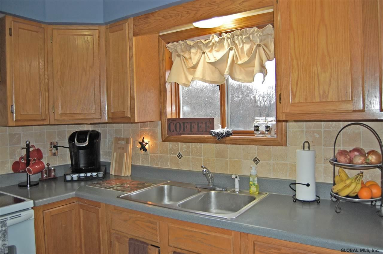 173 New Turnpike Road Troy, NY 12182 - Photo 13 of 25 Photo 13