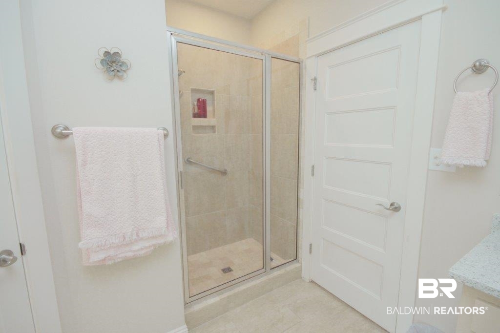 19662 Bunker Loop Fairhope, AL 36532 - Photo 16 of 29 Prmary Bath