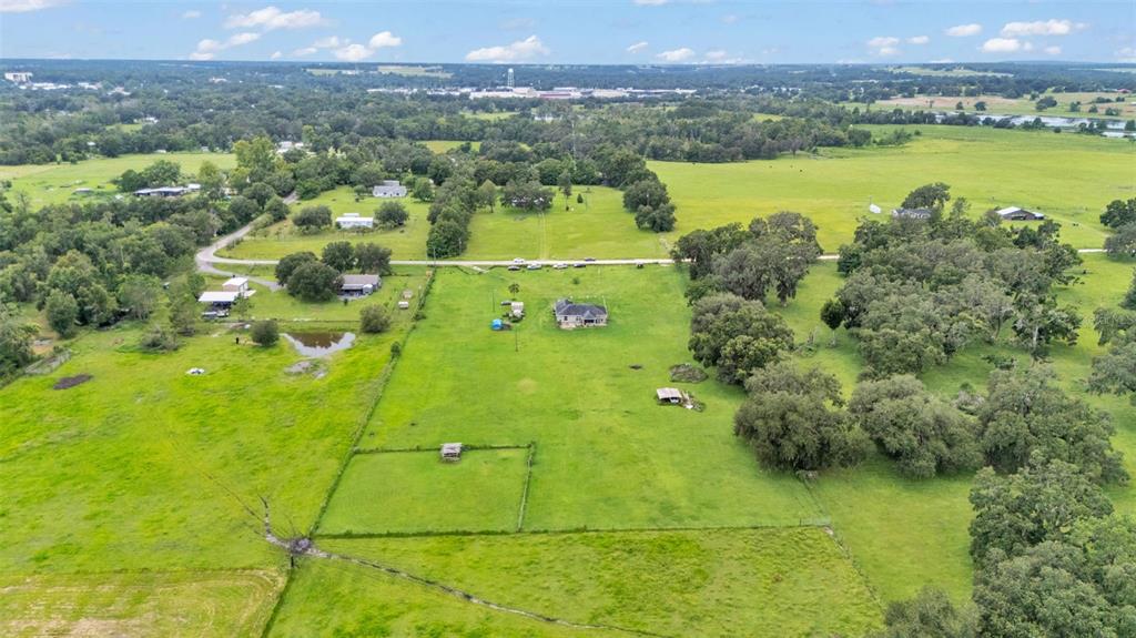 39360 Sparkman Road Dade City, FL 33525 - Photo 29 of 40 a view of a city