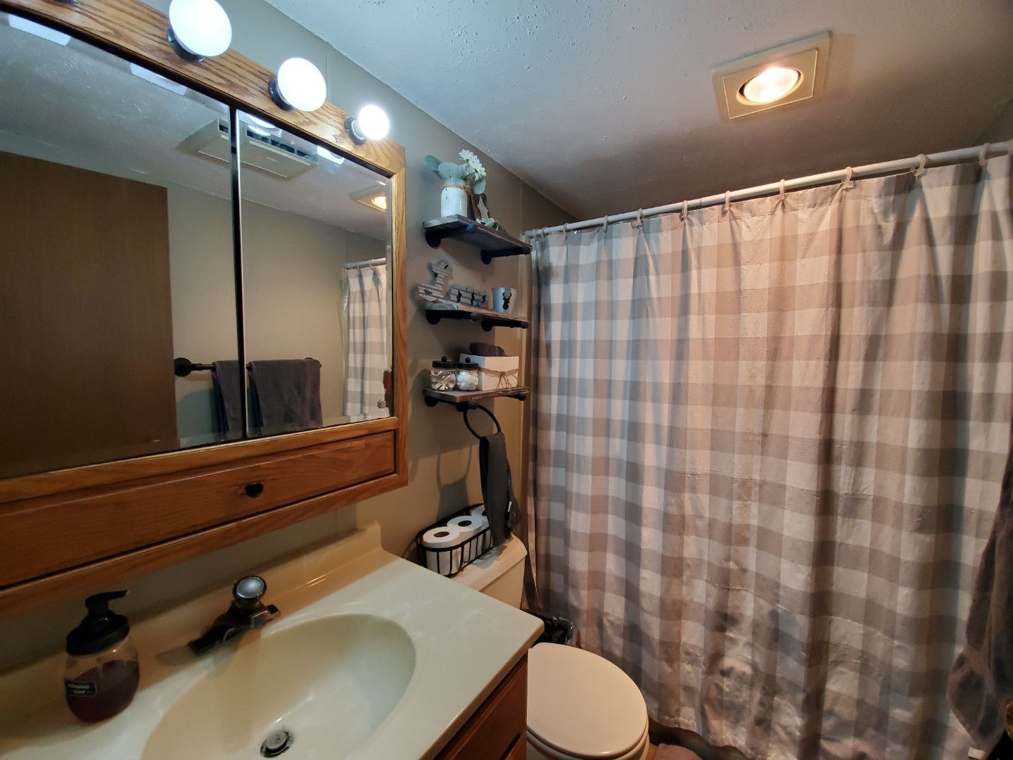 5130 West Edgewood Road Dixon, IL 61021 - Photo 12 of 23