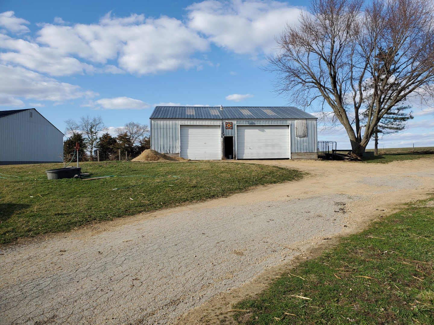 5130 West Edgewood Road Dixon, IL 61021 - Photo 3 of 23