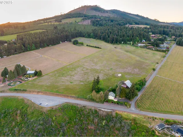 $3,900,000 | 11 Wess Road, Underwood, WA 98651
