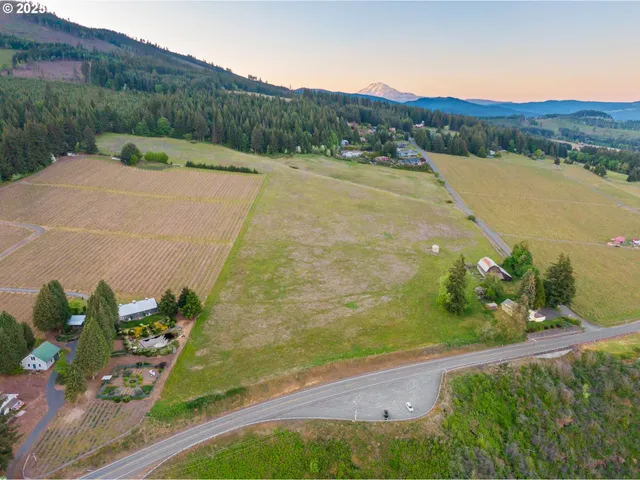 $3,900,000 | 11 Wess Road, Underwood, WA 98651