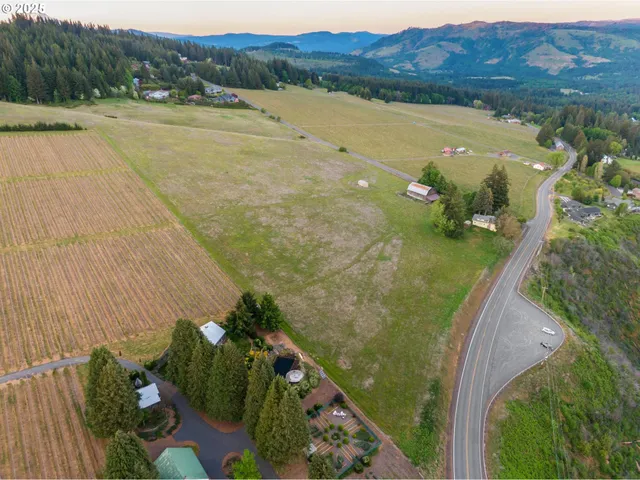 $3,900,000 | 11 Wess Road, Underwood, WA 98651