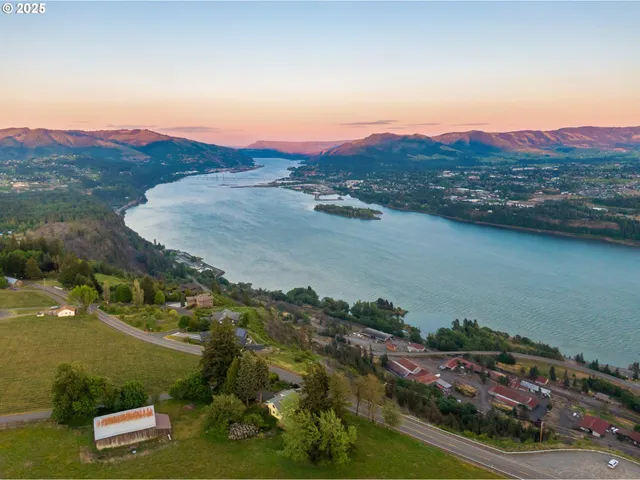 $3,900,000 | 11 Wess Road, Underwood, WA 98651