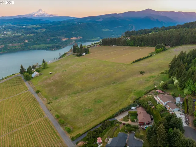 $3,900,000 | 11 Wess Road, Underwood, WA 98651