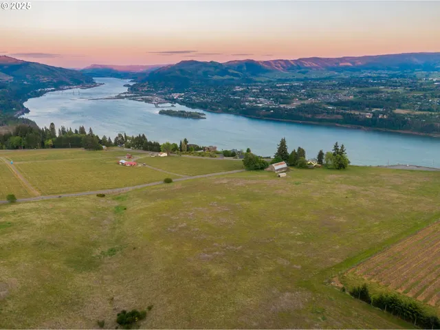 $3,900,000 | 11 Wess Road, Underwood, WA 98651