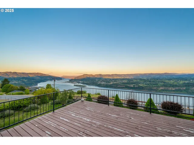 $3,900,000 | 11 Wess Road, Underwood, WA 98651