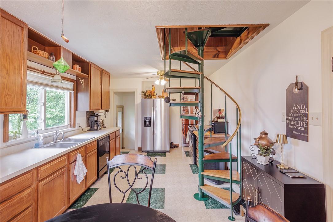 1747 Coventry Road Dayton, OH 45420 - Photo 7 of 30