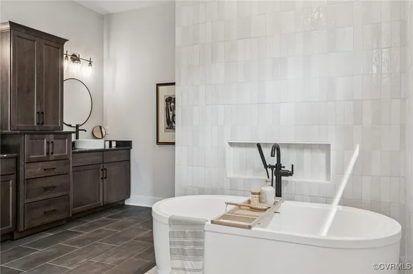 $824,900 | 1 Homestead Road, Lanexa, VA 23089